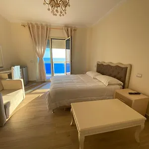 3 Vellezerit Durrës
