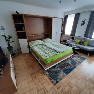 Apartmentstudio Mit Tiefgarage Free Parking Apartment