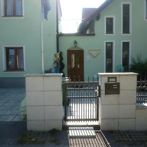 Appartement Gartenpension Prosl