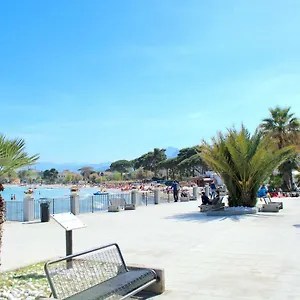 https://la-casetta-palermo-90151.sicilyhotelsitaly.net