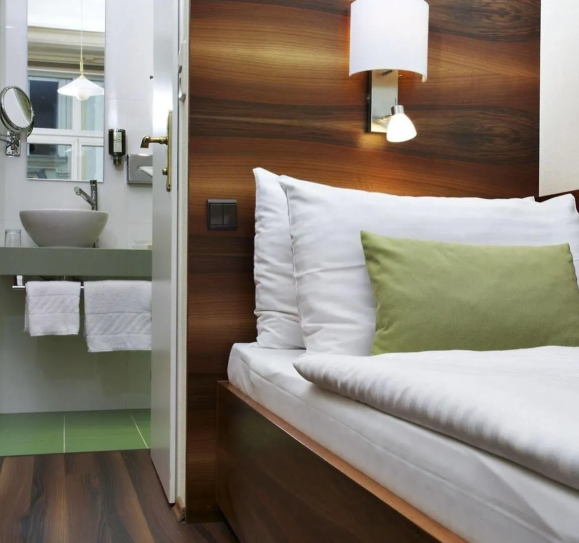 ****  Hotel Wandl Vienna Austria
